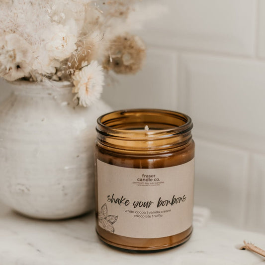 white cocoa, vanilla cream, chocolate truffle scented soy candle